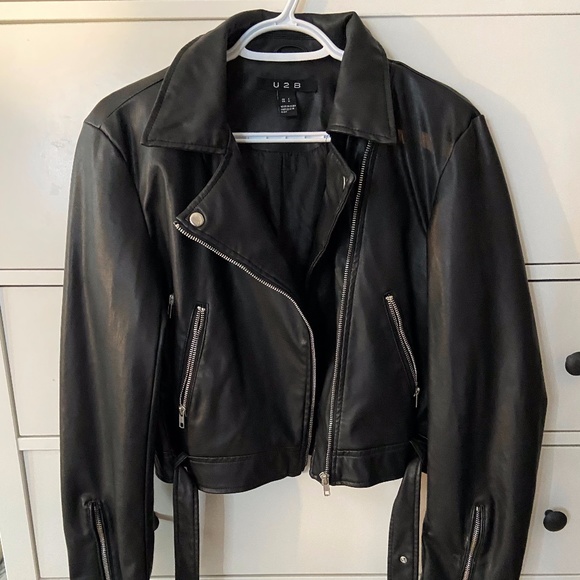 Leather Jacket - Picture 1 of 4